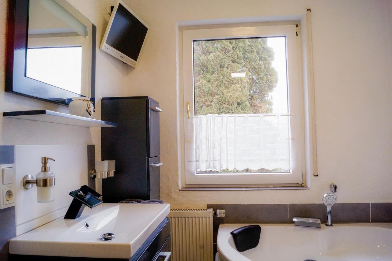 Schoene Wohnung Kleiner Onkel Auf Idyllischem Reiterhof Nahe Burg Eltz Münstermaifeld Екстериор снимка